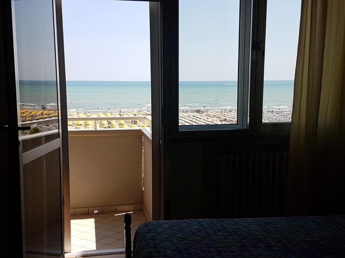 Appartamento Fronte Mare Rimini Exterior photo